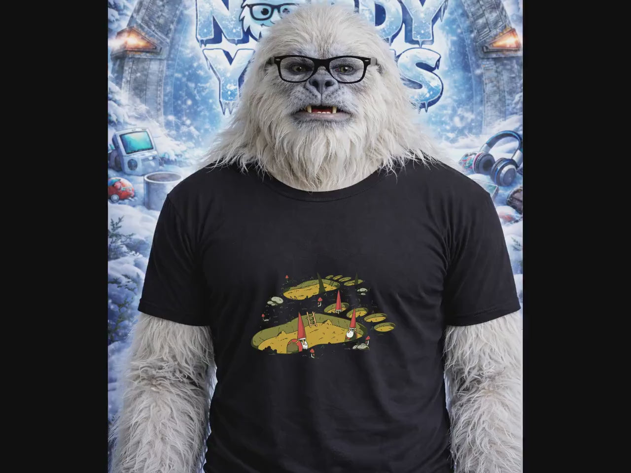 Funny Gnome Digging Gift T-Shirt